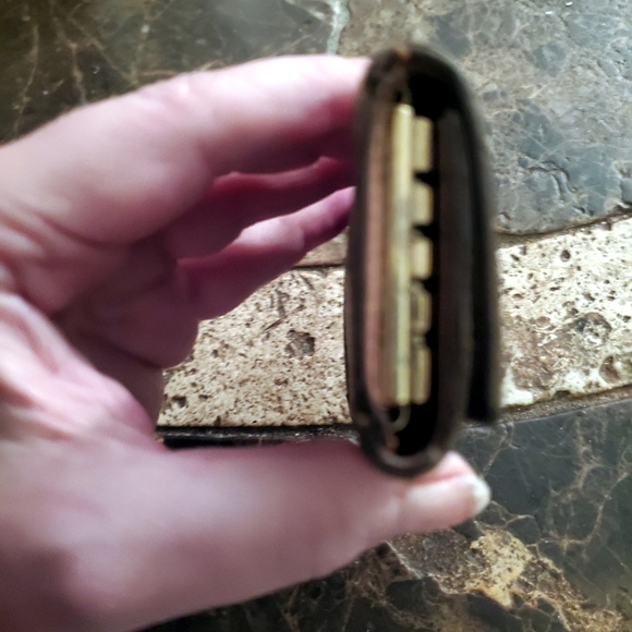 Vintage Louis Vuitton Monogram 4 Key Holder w/ $30 COA included - Picture 5 of 8